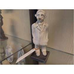 STATUE PERSONNAGE