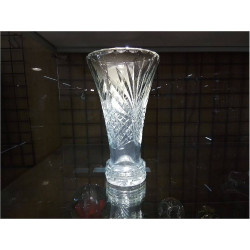 VASE CRISTAL TAILLÉ H: 22CM