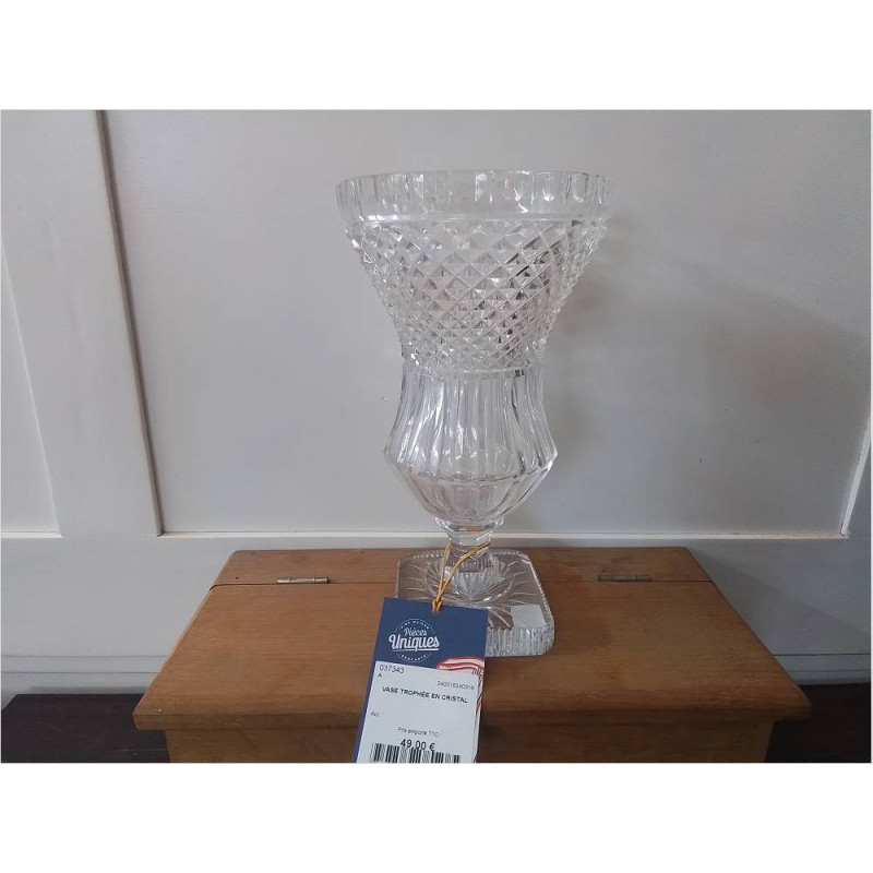 VASE TROPHÉE EN CRISTAL