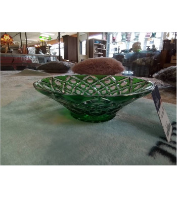 PLAT CREUX CRISTAL TAILLÉ VERT 28.5CM
