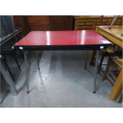 TABLE FORMICA ROUGE +...