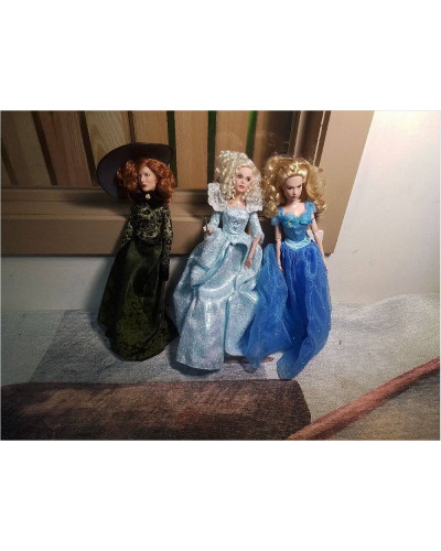 BARBIE DISNEY PERSONNAGE...