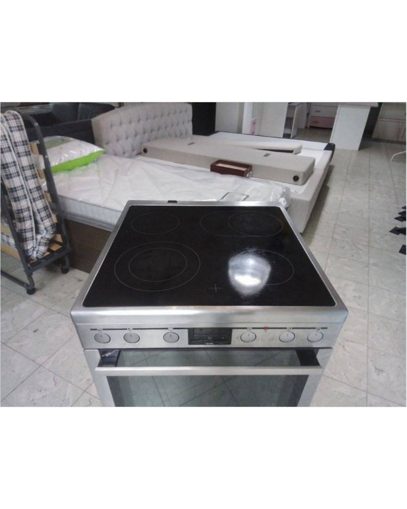 CUISINIÈRE VITRO CÉRAMIQUE AEG 