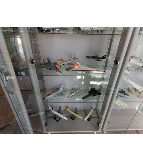 MAQUETTE AVION LA PIECE 