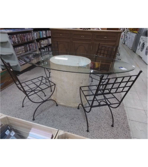 TABLE OVALE DESSUS EN VERRE...