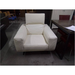 FAUTEUIL CLUB CUIR BLANC...