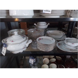 SERVICE À DÎNER PORCELAINE...