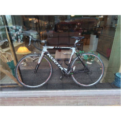 VELO DE COURSE KUOTA 56