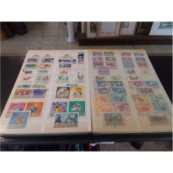 ALBUM DE TIMBRES DU MONDE