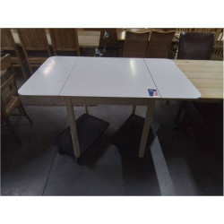 TABLE DE CUISINE A RABATS