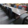 TABLE MODERNE EN AGGLO
