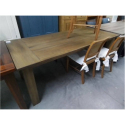 TABLE RECTANGULAIRE EN CHENE