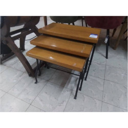 ENSEMBLE DE 3 TABLES...