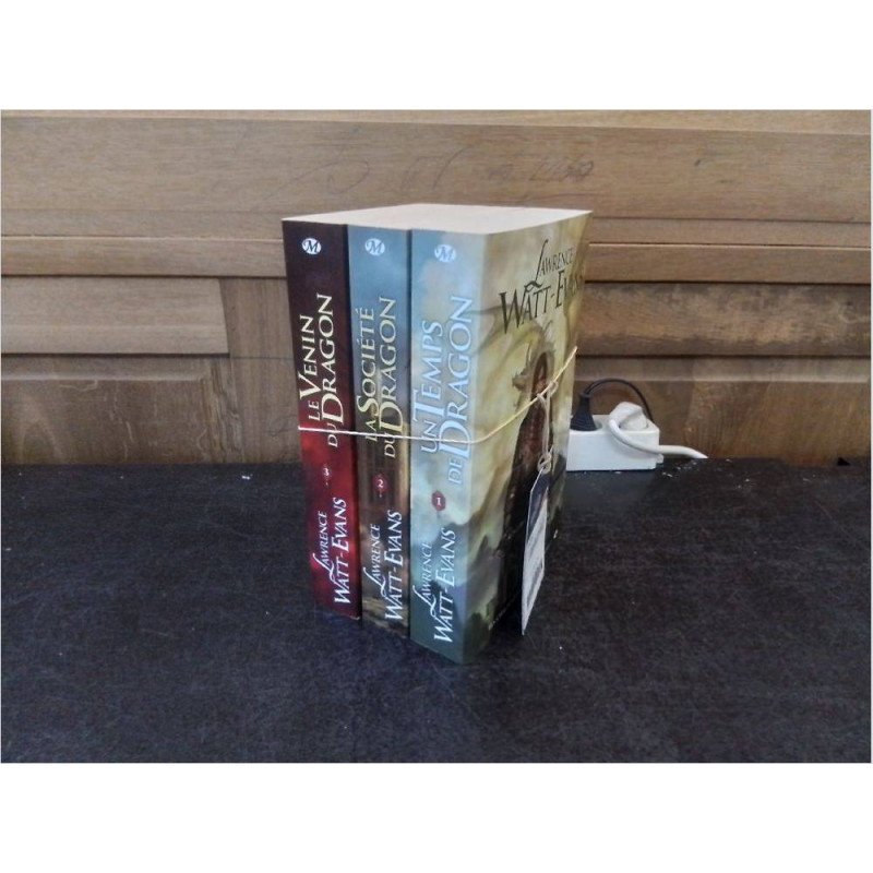 LIVRES LES CHRONIQUES D\'OBSIDIENNE 3 TOMES