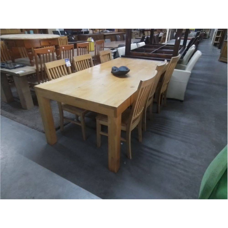 TABLE RECTANGULAIRE EN CHENE MASSIF CLAIR