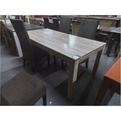 TABLE RECTANGULAIRE EN AGGLO 