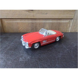 VOITURE 1/18 MERCEDES 500SL