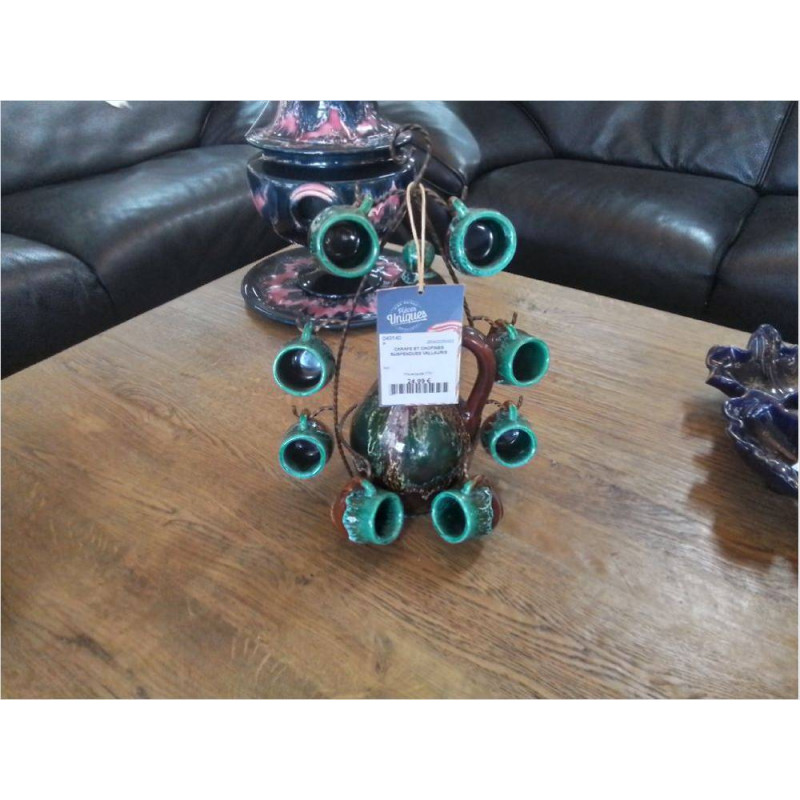 CARAFE ET CHOPINES SUSPENDUES VALLAURIS