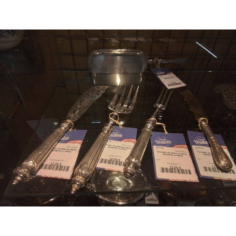 COUVERT DE SERVICE METAL ARGENTE LA PIECE