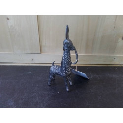 STATUETTE EN METAL