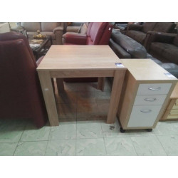 TABLE DE CUISINE CARREE AGGLO