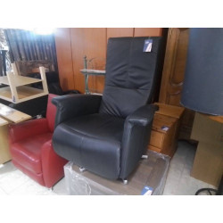 FAUTEUIL PIVOTANT CUIR NOIR 