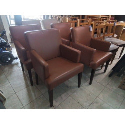 SERIE DE 4 FAUTEUILS CUIR...