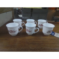 LOT DE 6 TASSES EN ARCOPAL
