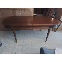 TABLE OVALE STYLE LOUIS XVI...