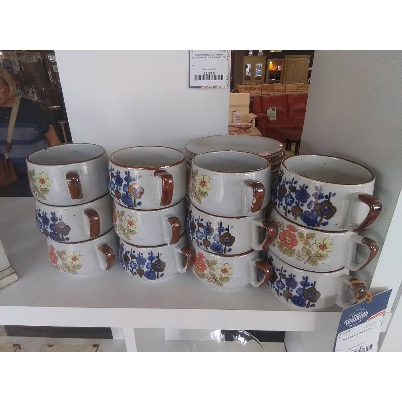 TASSES VINTAGE LE LOT