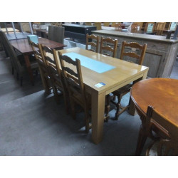 TABLE MODERNE RECTANGULAIRE...