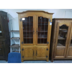 BIBLIOTHÈQUE VITRÉE 4...