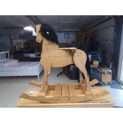 CHEVAL À BASCULE SAPIN