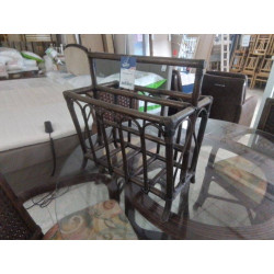 PORTE REVUES EN ROTIN