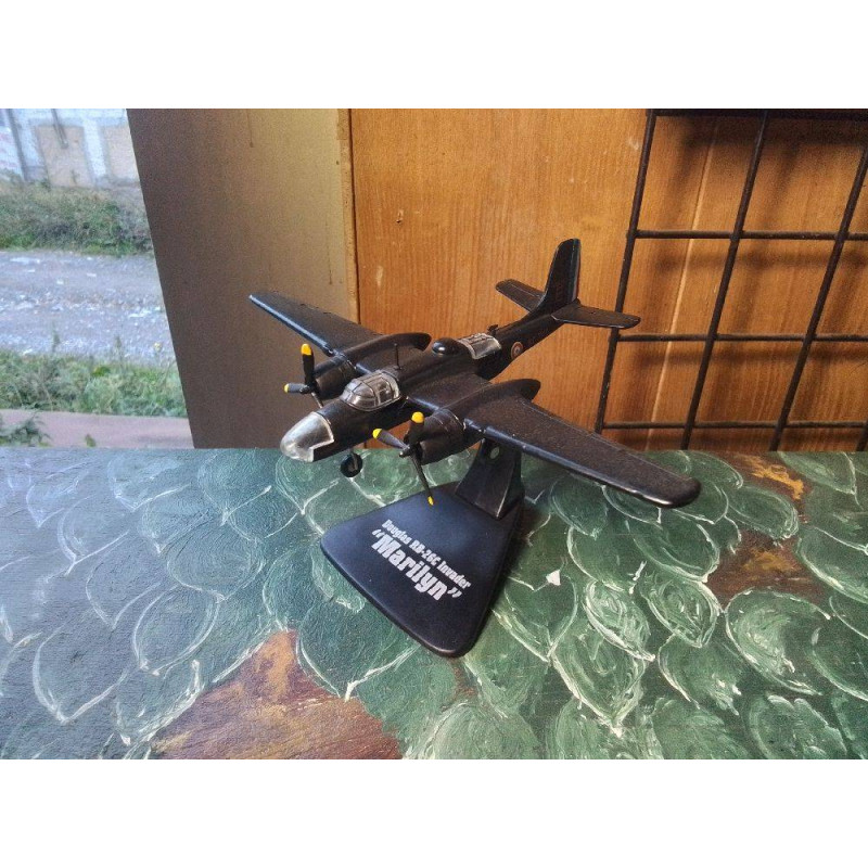 AVION DOUGLAS A26 INVADER