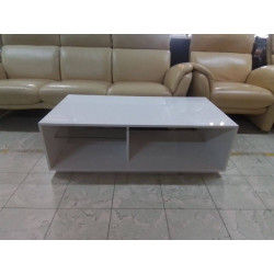 TABLE BASSE LAQUÉE BLANCHE 