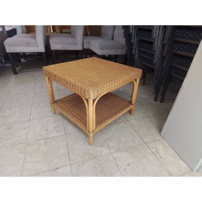 TABLE BASSE ROTIN