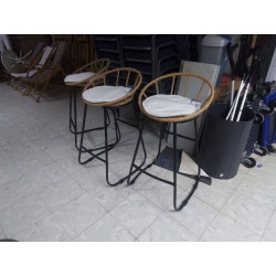 TABOURET MÉTAL NOIR ASSISE...