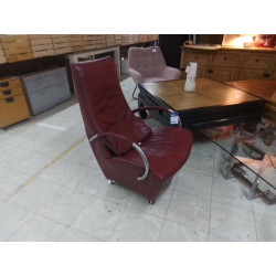 FAUTEUIL CUIR BORDEAUX...