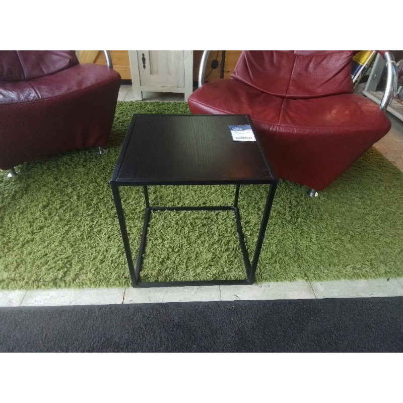 TABLE D\'APPOINT CARREE