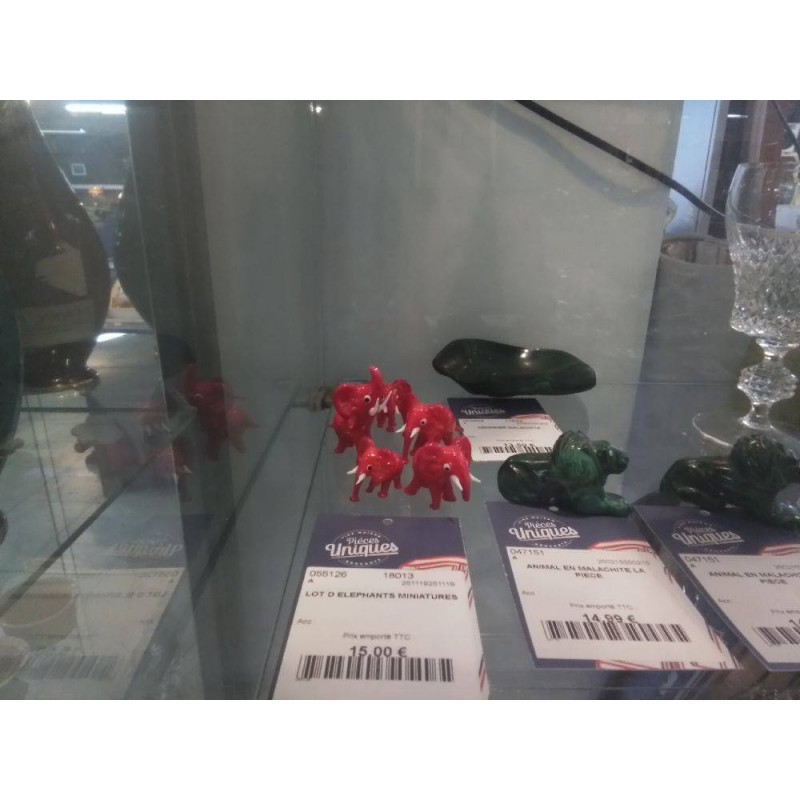 LOT D ELEPHANTS MINIATURES