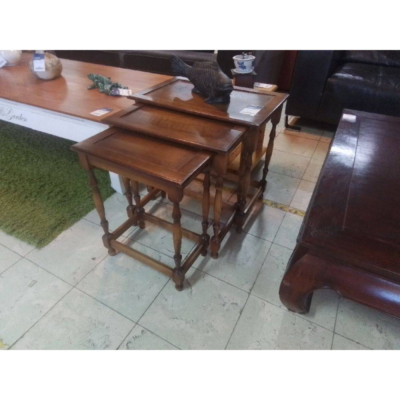 TABLES GIGOGNES LOT DE 3