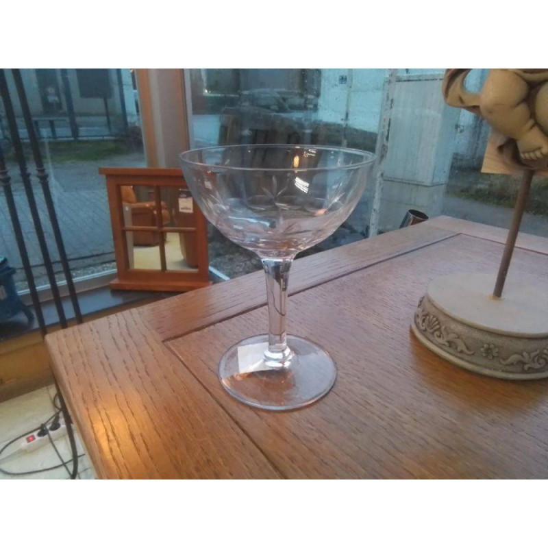 COUPE A CHAMPAGNE VERRE TAILLE