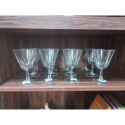 VERRE A PIED LA PIECE