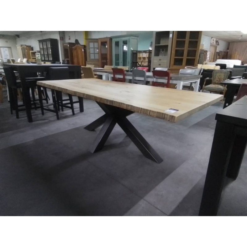 TABLE RECTANGULAIRE CHENE ET PIEDS EN ACIER 