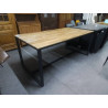 TABLE RECTANGULAIRE PLATEAU BOIS PIEDS EN METAL 