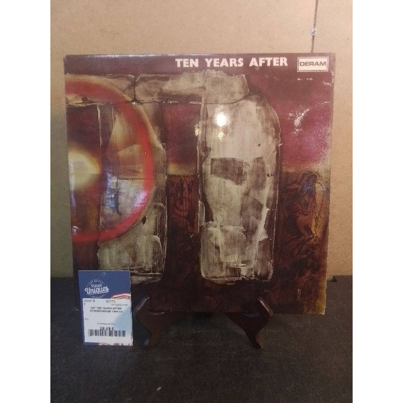 33T TEN YEARS AFTER STONEDHENGE 1969 UK