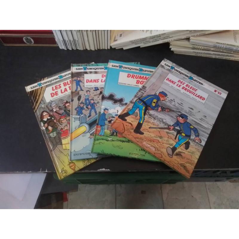 BD LES TUNIQUES BLEUES LA PIECE