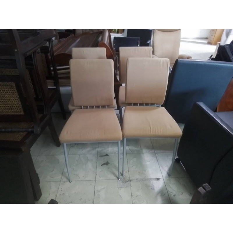 SERIE DE 4 CHAISES TISSU BEIGE PIEDS METAL