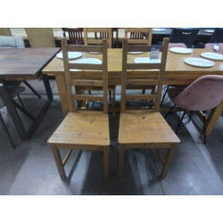 CHAISES EN PIN LOT DE 4